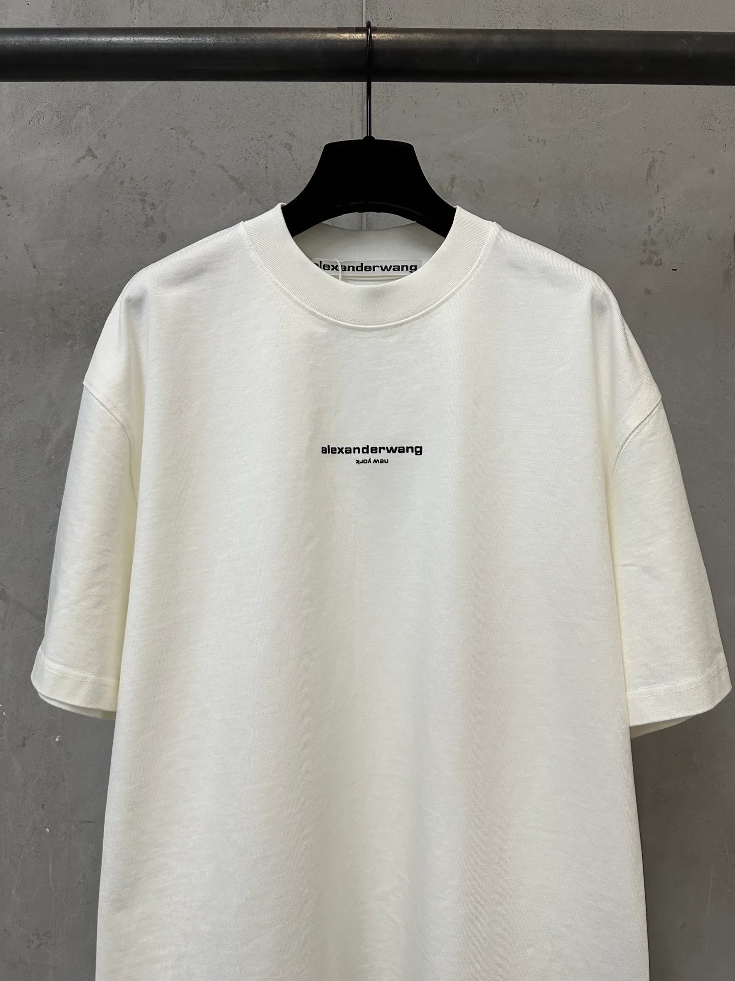 140- New Arrival g Alexander wang ss 26 logo T : 2*2 g Color Change Same Style Color: Black White Size: XS S M L XL